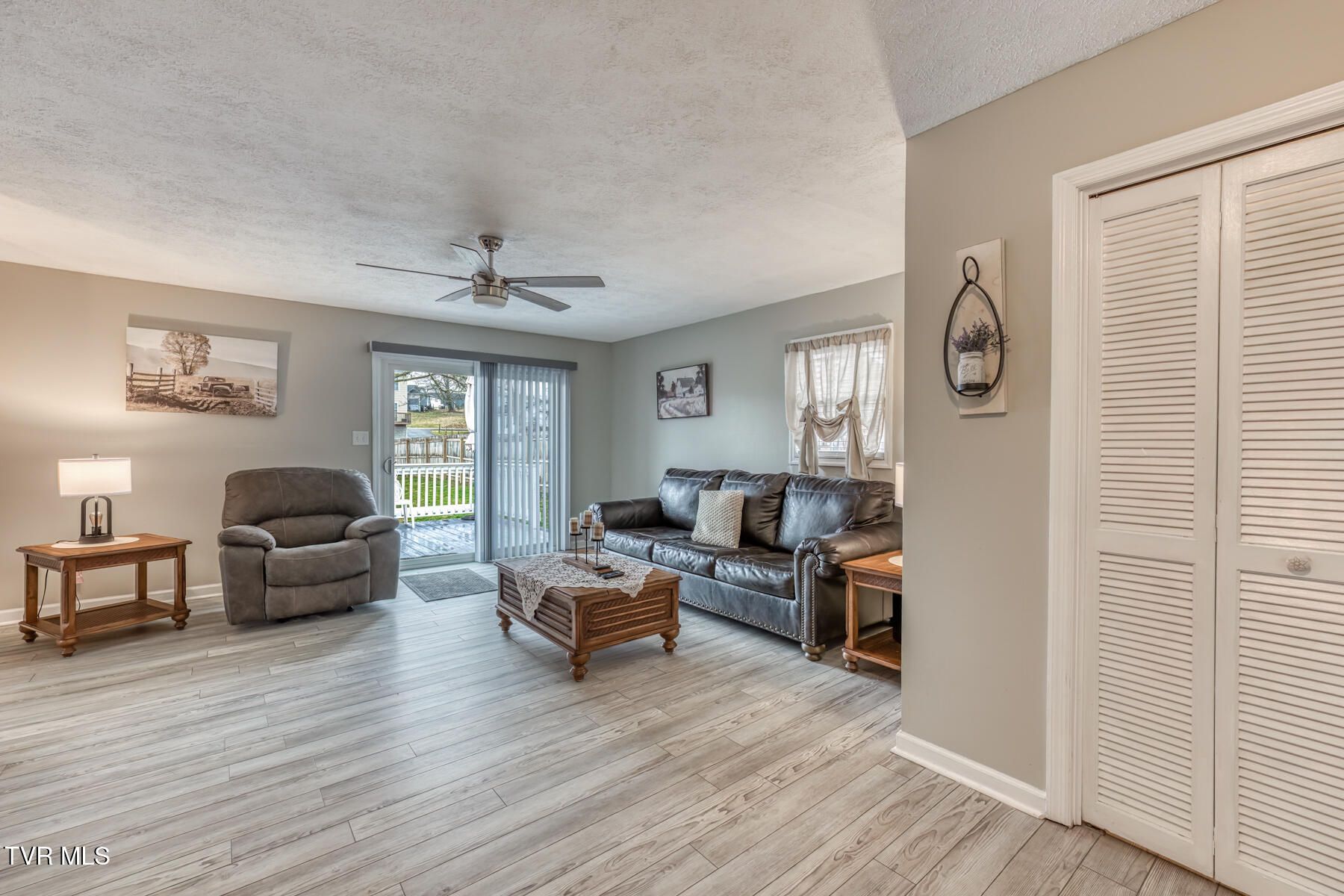 916 Clark Street Bristol, VA 24201 - Photo 26 of 34 916 Clark St-17