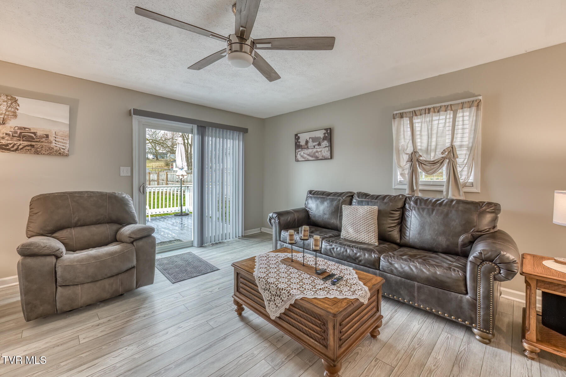 916 Clark Street Bristol, VA 24201 - Photo 27 of 34 916 Clark St-19