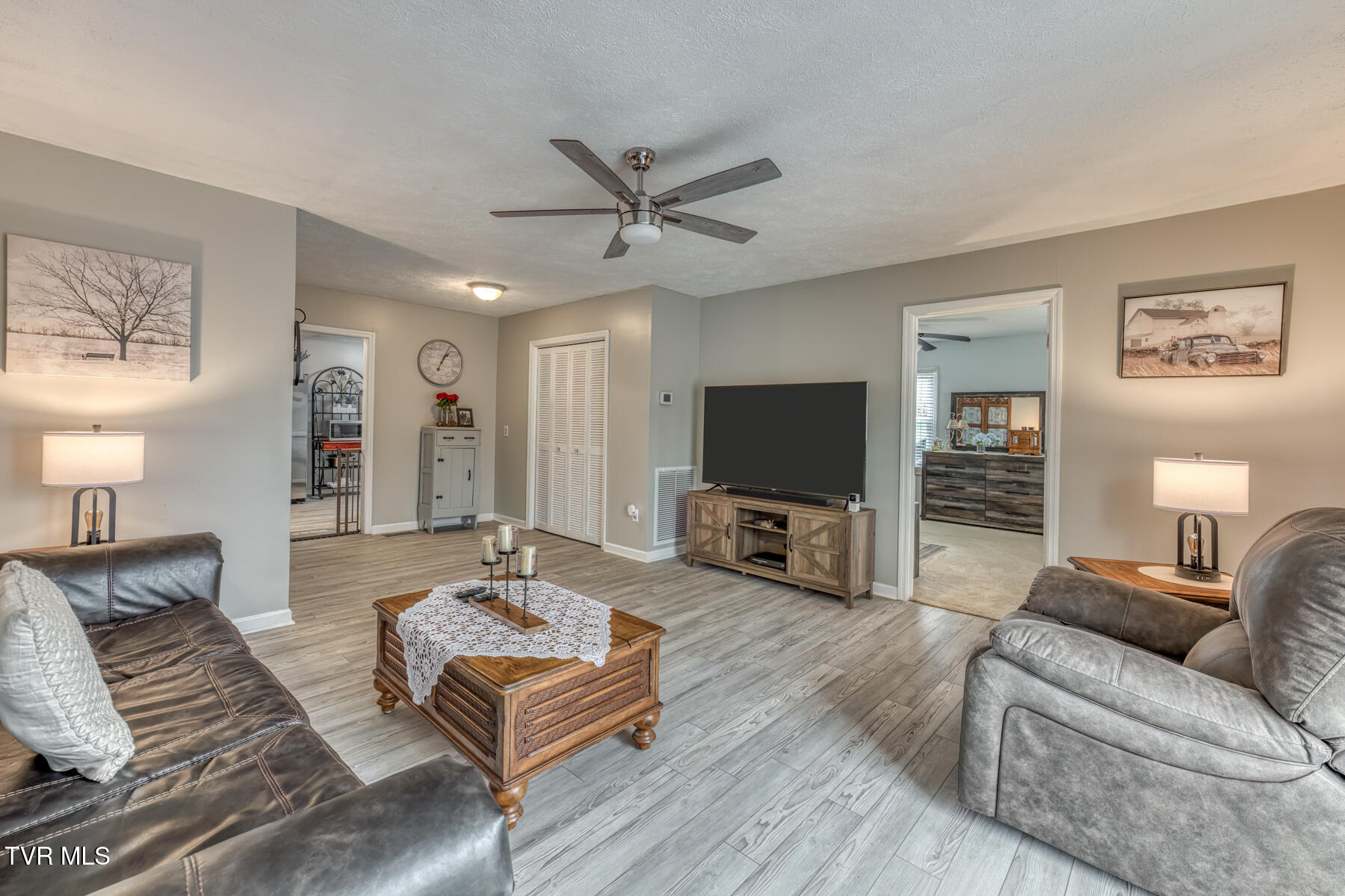 916 Clark Street Bristol, VA 24201 - Photo 28 of 34 916 Clark St-20