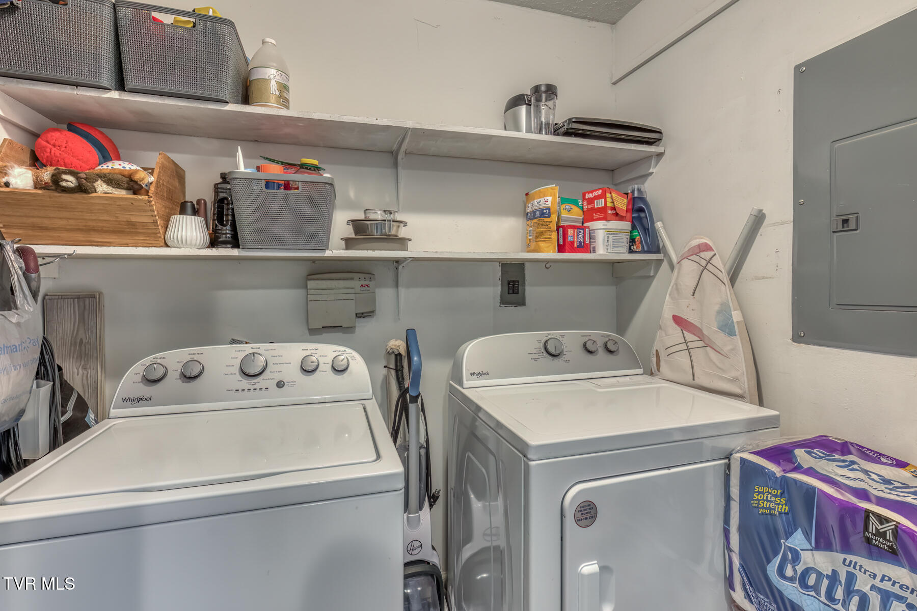 916 Clark Street Bristol, VA 24201 - Photo 33 of 34 916 Clark St-18