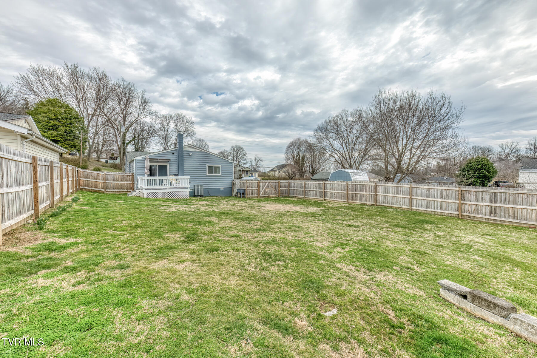 916 Clark Street Bristol, VA 24201 - Photo 6 of 34 916 Clark St-31