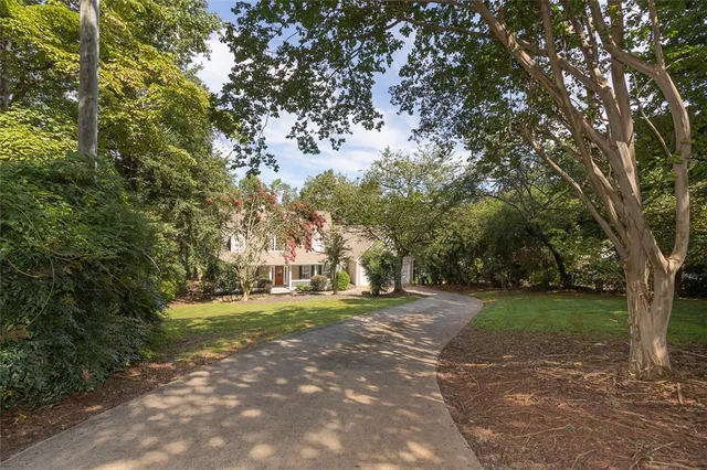 $999,900 | 1310 Hunters Trail, Anderson, SC 29625