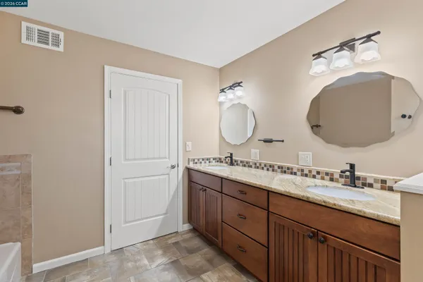 $1,299,000 | 1724 Carriage Drive, Walnut Creek, CA 94598