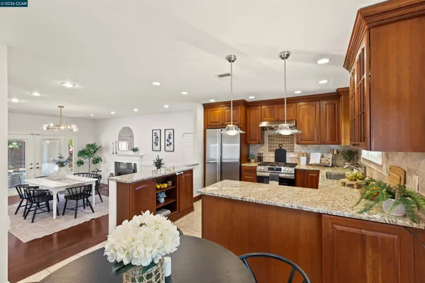 $1,299,000 | 1724 Carriage Drive, Walnut Creek, CA 94598