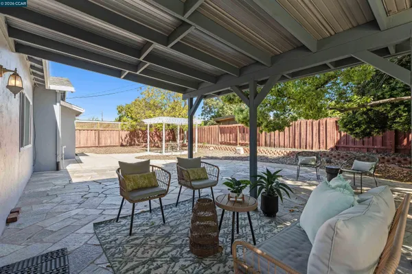 $1,299,000 | 1724 Carriage Drive, Walnut Creek, CA 94598