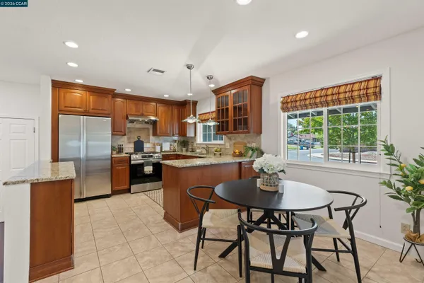 $1,299,000 | 1724 Carriage Drive, Walnut Creek, CA 94598