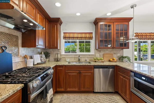 $1,299,000 | 1724 Carriage Drive, Walnut Creek, CA 94598