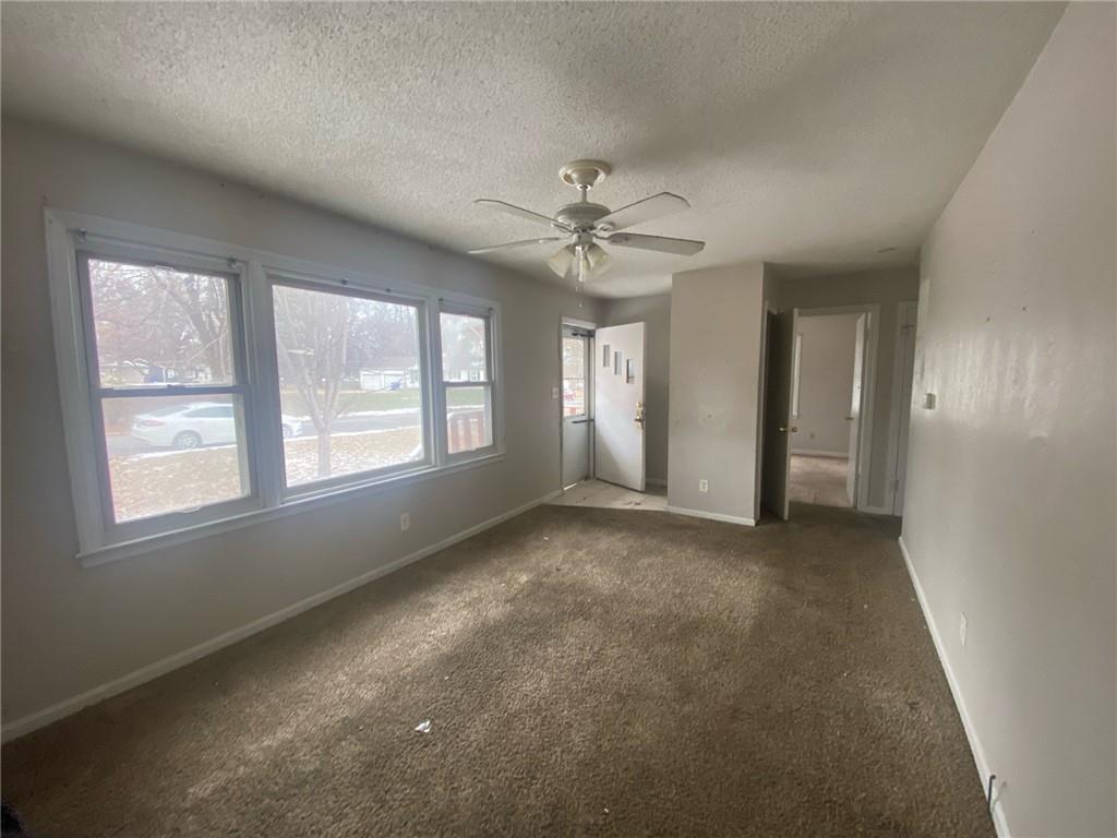 9001 East 75th Street Raytown, MO 64138 - Photo 2 of 7