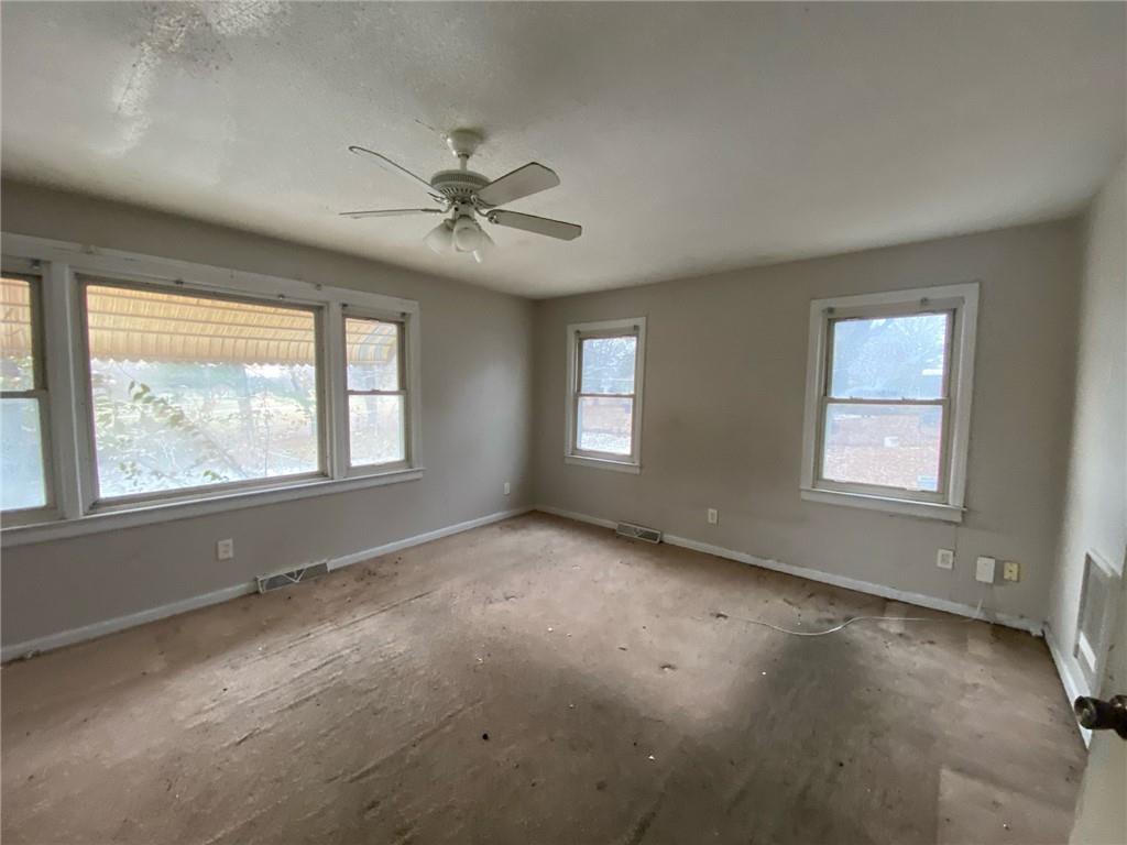 9001 East 75th Street Raytown, MO 64138 - Photo 4 of 7