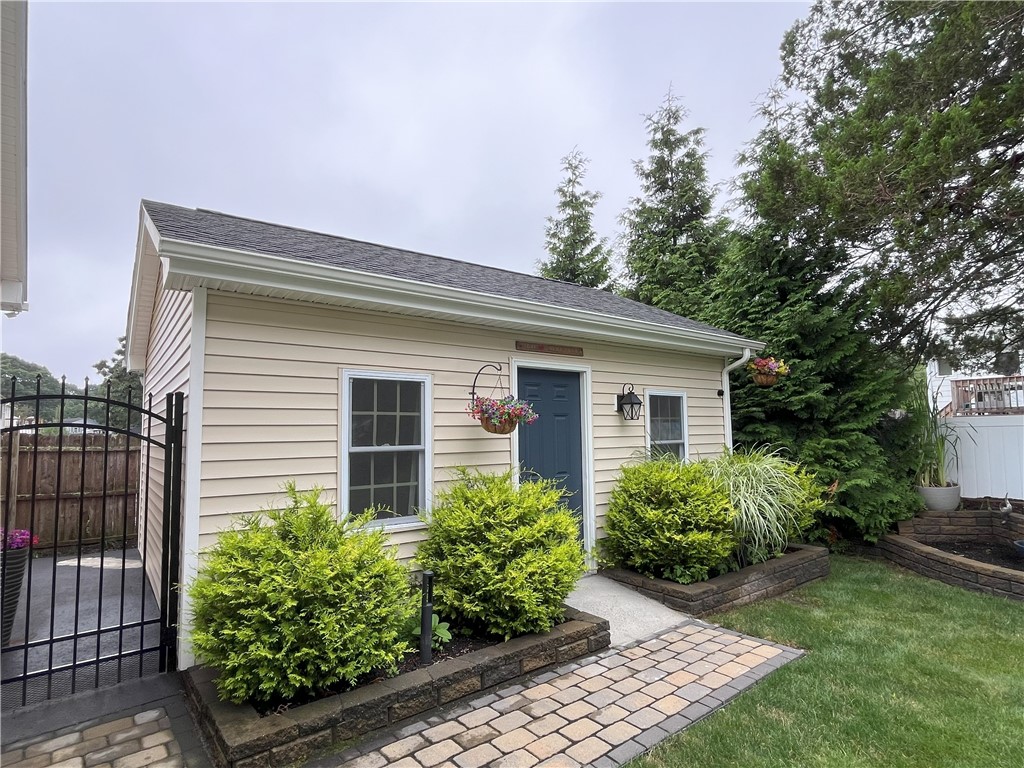 331 Asylum Road Warwick, RI 02886 - Photo 46 of 50