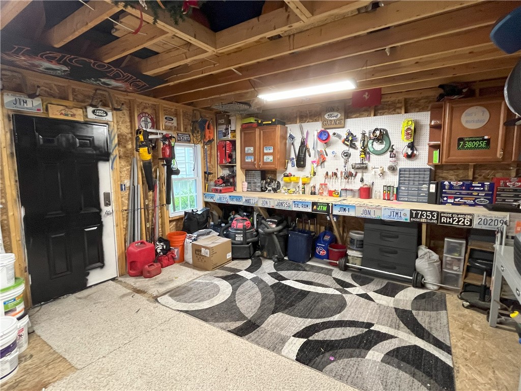 331 Asylum Road Warwick, RI 02886 - Photo 47 of 50