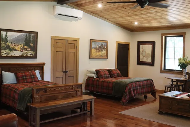 $2,995,000 | 772 Luckenbach Road, Fredericksburg, TX 78624