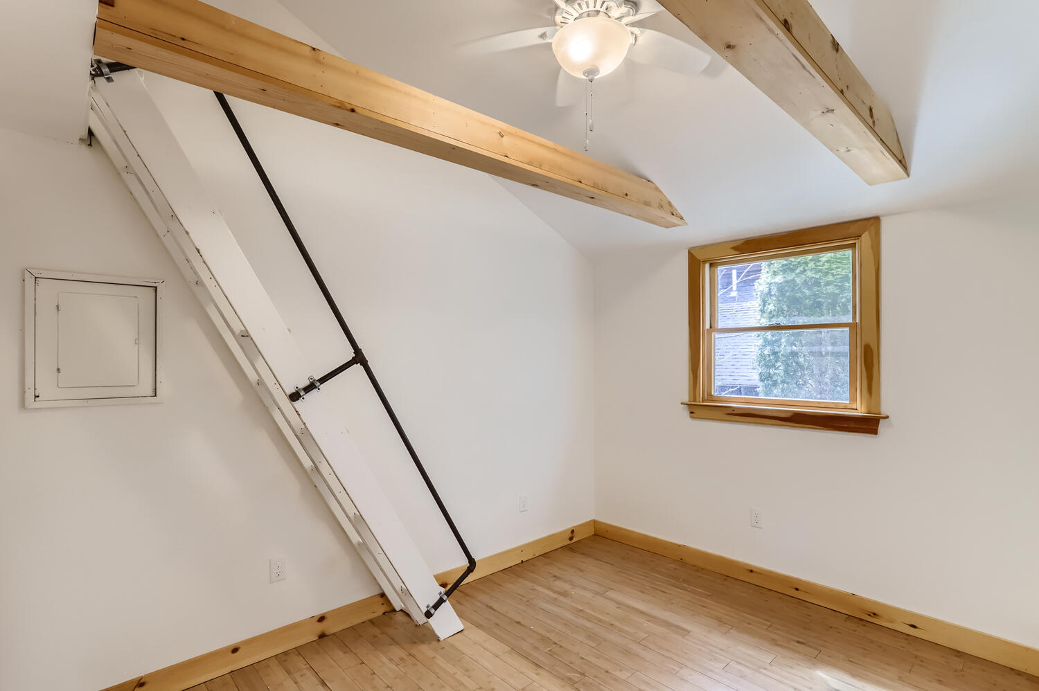 95 Summer Street Vineyard Haven, MA 02568 - Photo 19 of 23 a view of entryway with wooden floor