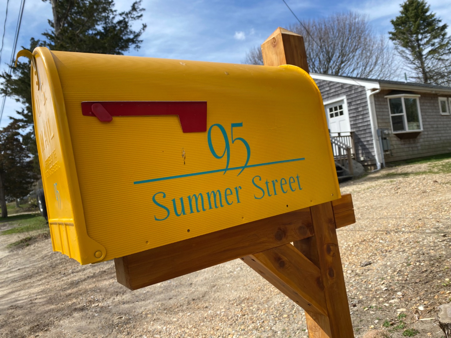 95 Summer Street Vineyard Haven, MA 02568 - Photo 2 of 23