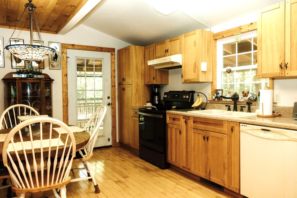 837 River Forest Run Cleveland, GA 30528 - Photo 2 of 33