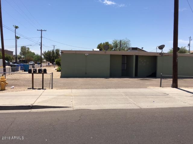 Corner lot