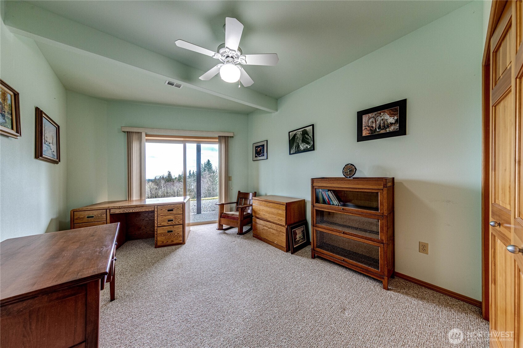 273 Harbor Heights Road Port Angeles, WA 98362 - Photo 33 of 40 a view of a livingroom with furniture and a window