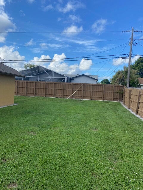 2757 Hypoluxo Road Lantana, FL 33462 - Photo 5 of 15 04