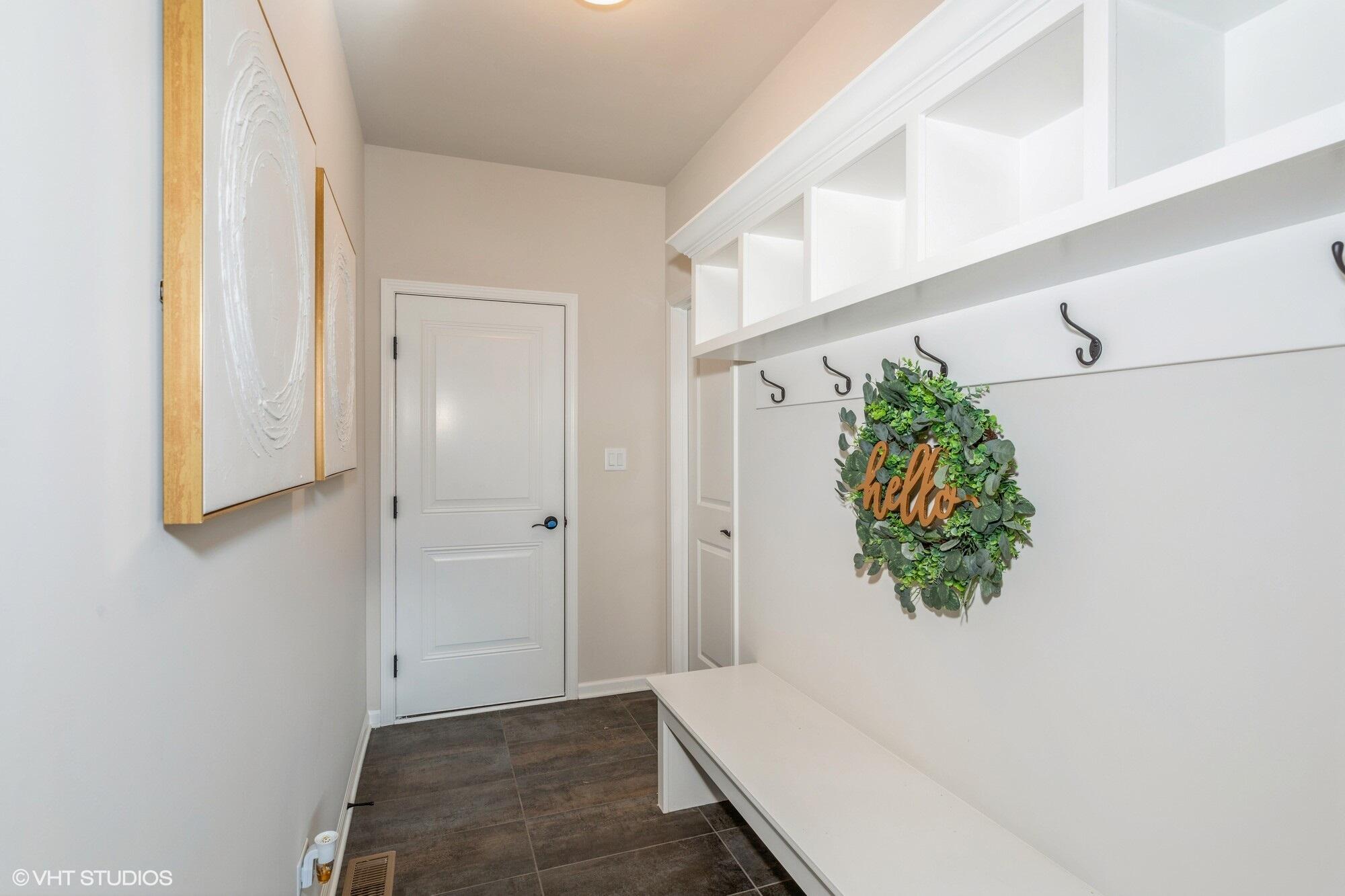 1317 77th Place Merrillville, IN 46410 - Photo 11 of 31 2000x1333