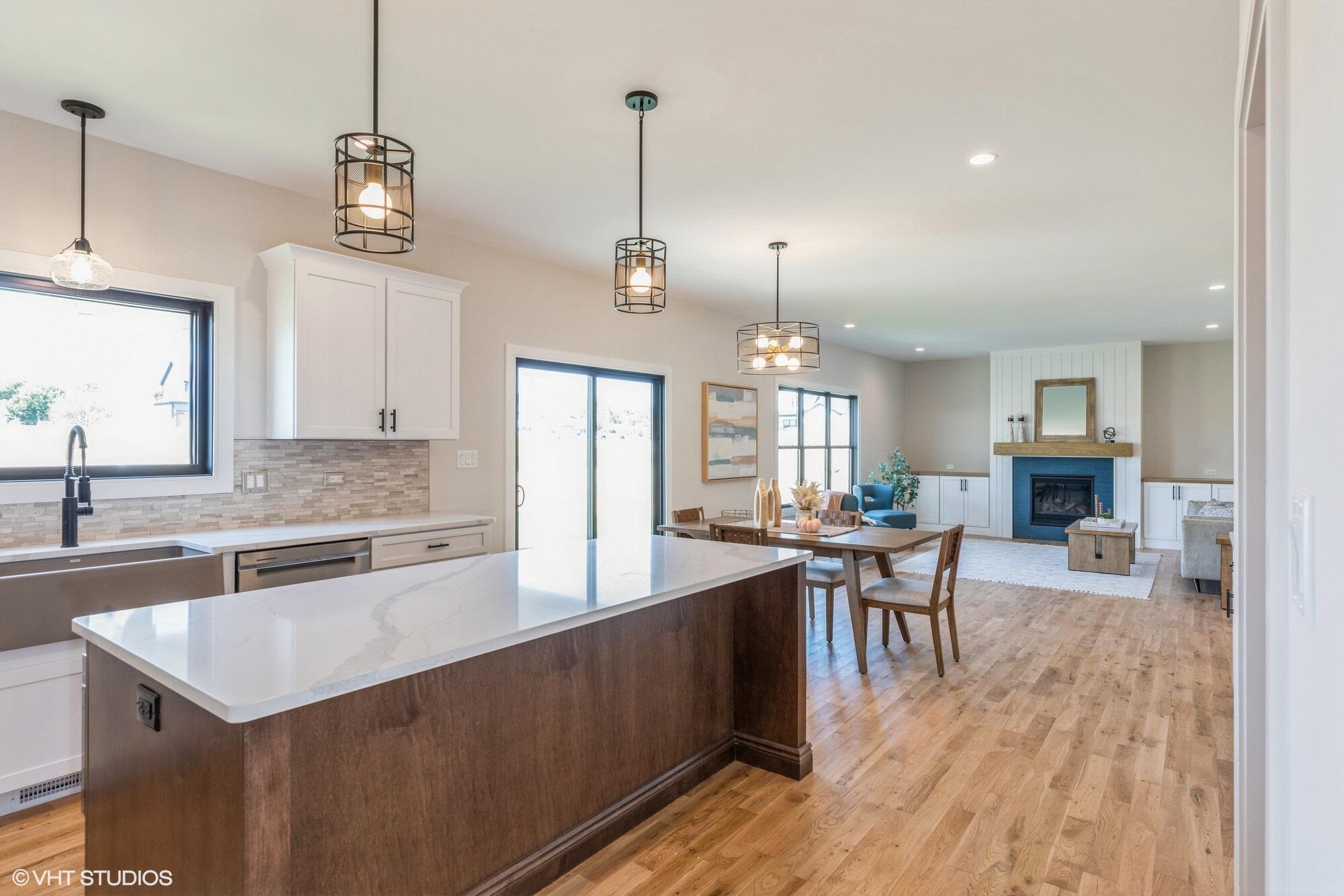 1317 77th Place Merrillville, IN 46410 - Photo 17 of 31 2000x1333