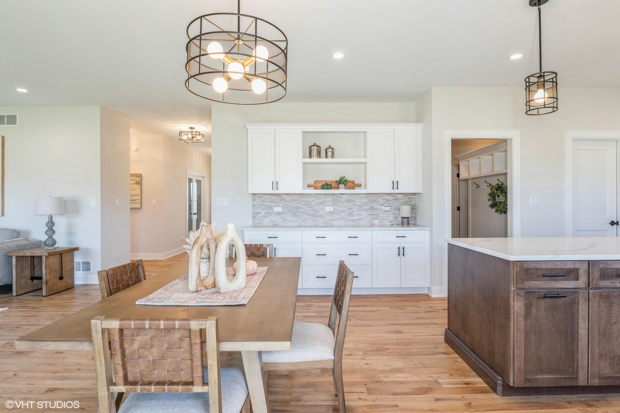 1317 77th Place Merrillville, IN 46410 - Photo 18 of 31 2000x1333