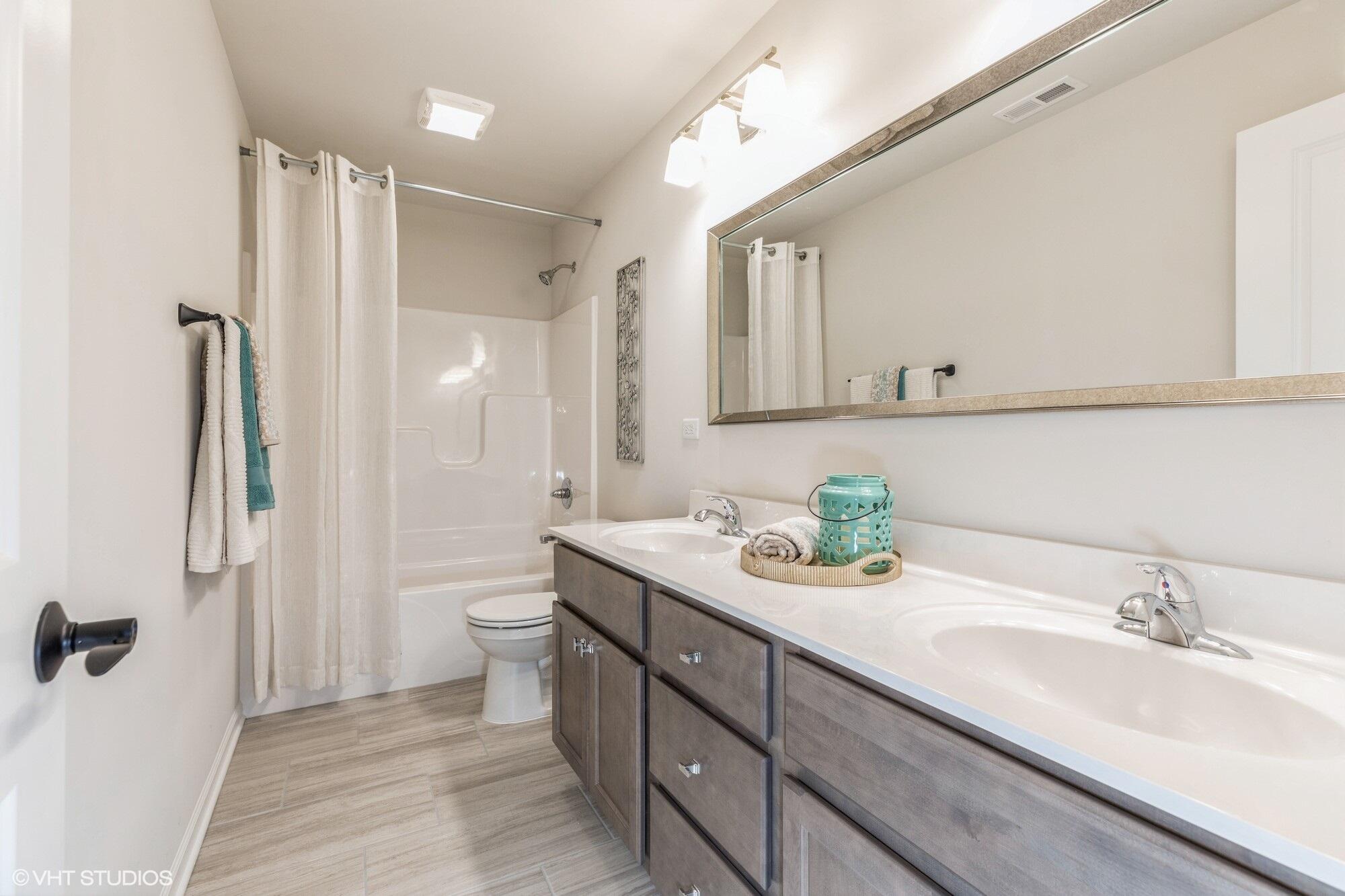 1317 77th Place Merrillville, IN 46410 - Photo 28 of 31 2000x1333