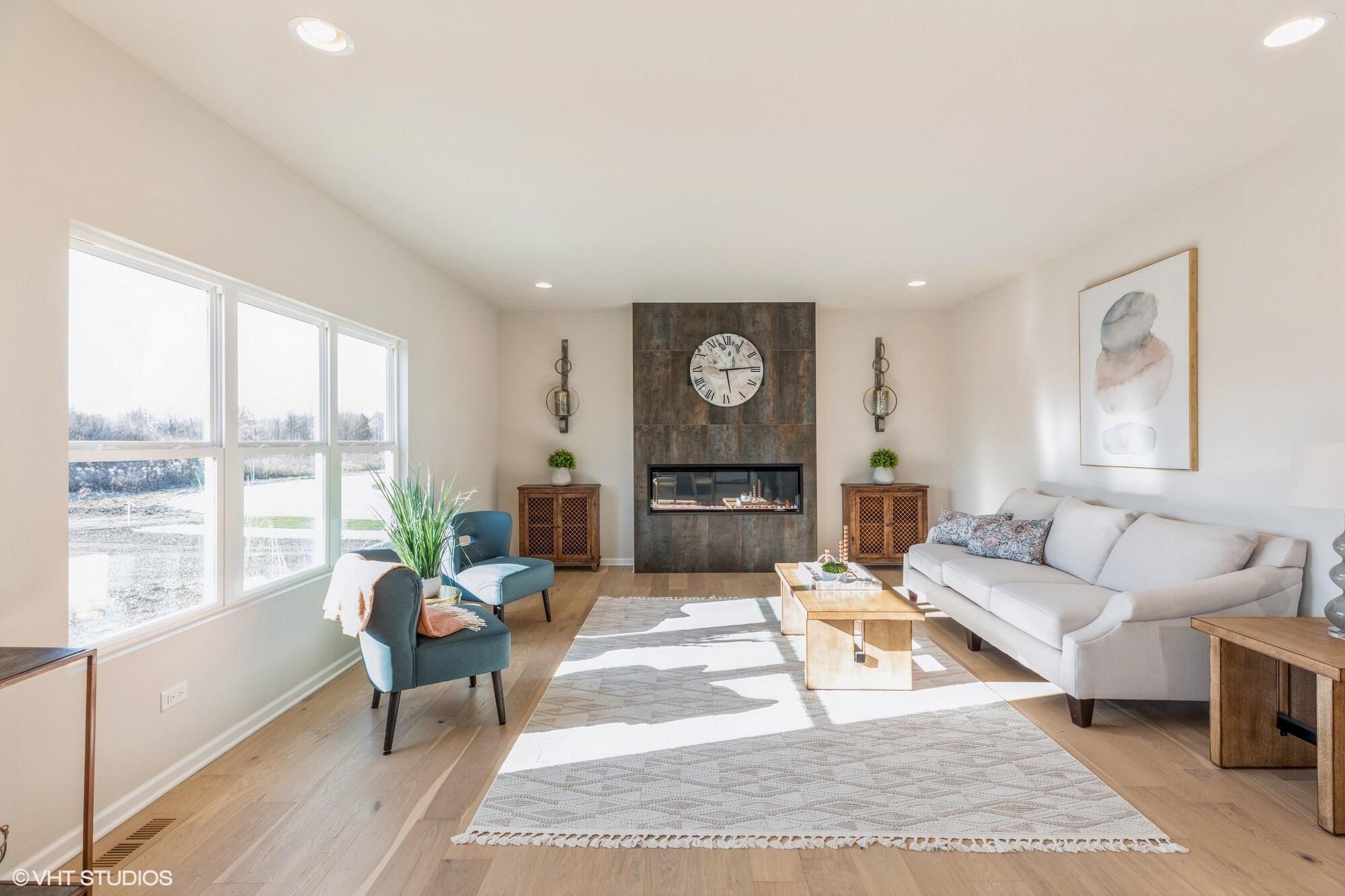 1317 77th Place Merrillville, IN 46410 - Photo 3 of 31 2000x1333