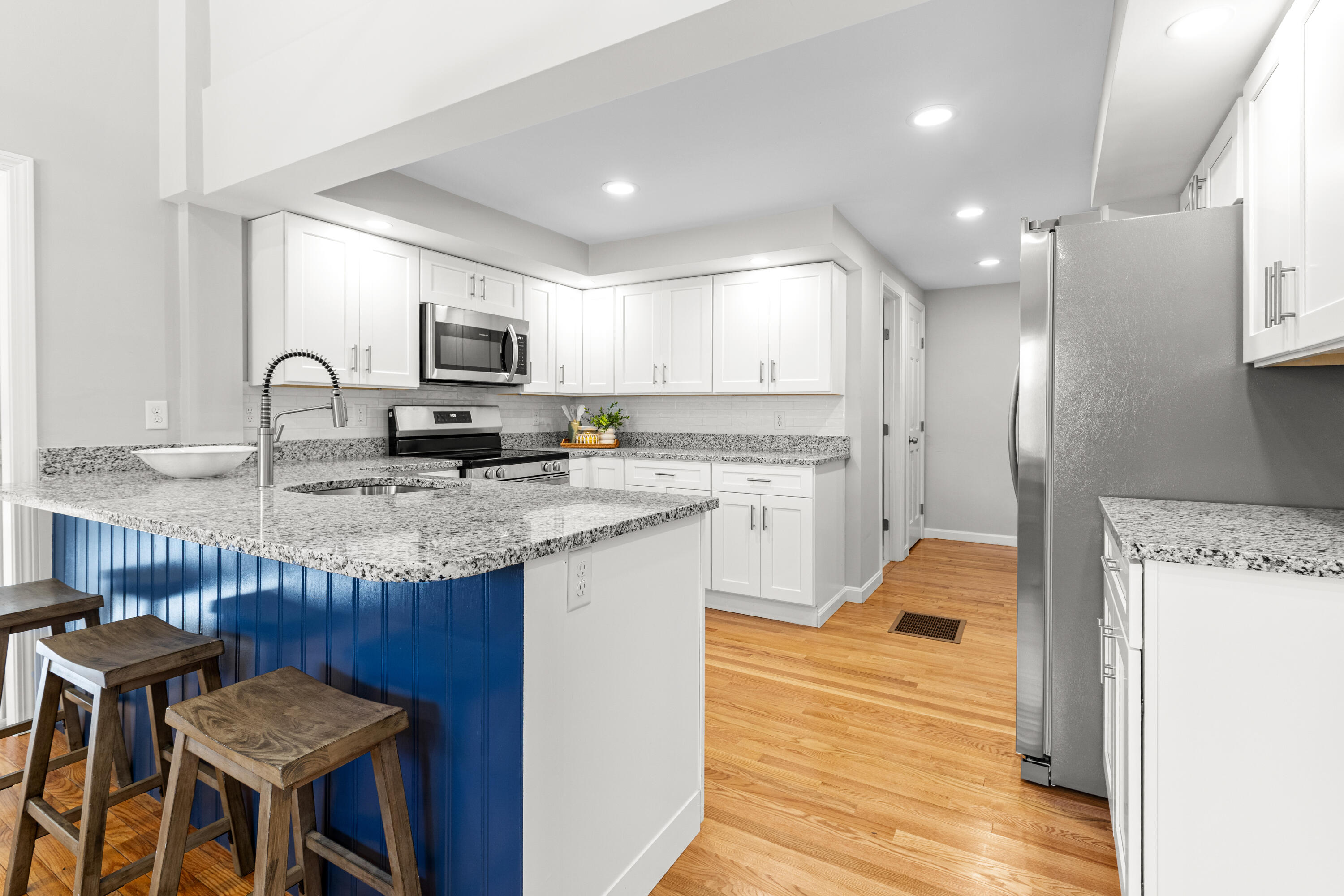 5 Bell Road, Unit 5 Bourne, MA 02532 - Photo 14 of 29 5P6A0173
