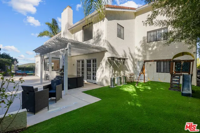 $2,500,000 | 22241 Alizondo Drive, Woodland Hills, CA 91364