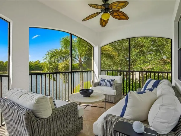 $10,000 | 9476 Napoli Lane, Unit 202, Naples, FL 34113