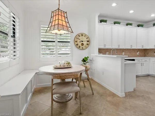 $10,000 | 9476 Napoli Lane, Unit 202, Naples, FL 34113