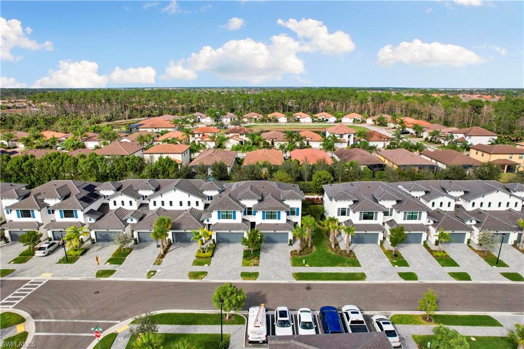 7578 Rockefeller Drive Naples, FL 34119 - Photo 33 of 39 a view of a city