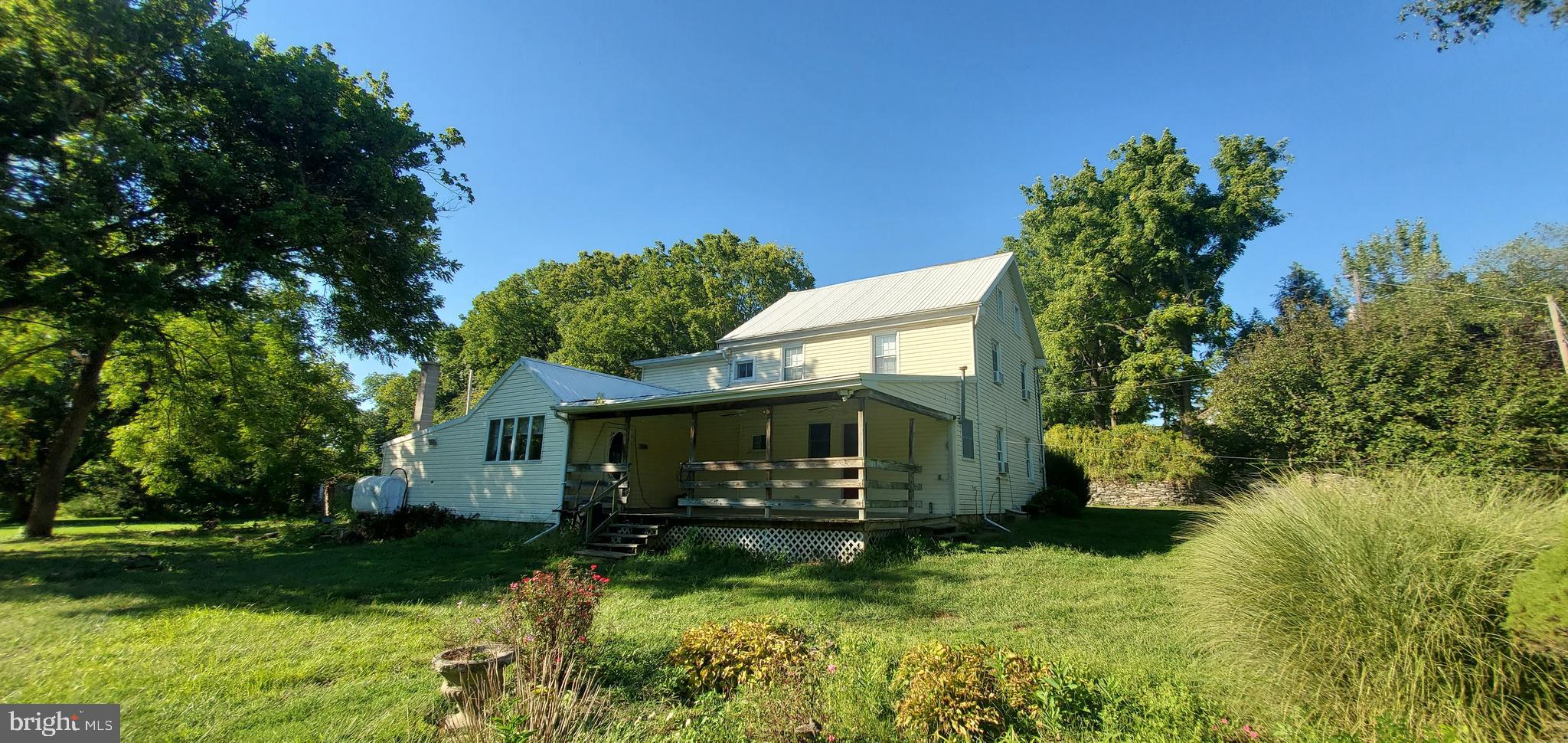 1076 Gypsy Hill Road Lancaster, PA 17602 - Photo 4 of 38 Gallery Image 4