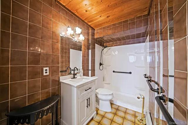 $439,000 | 2711 Connecticut Avenue, Medford, NY 11763