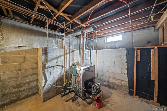 $439,000 | 2711 Connecticut Avenue, Medford, NY 11763