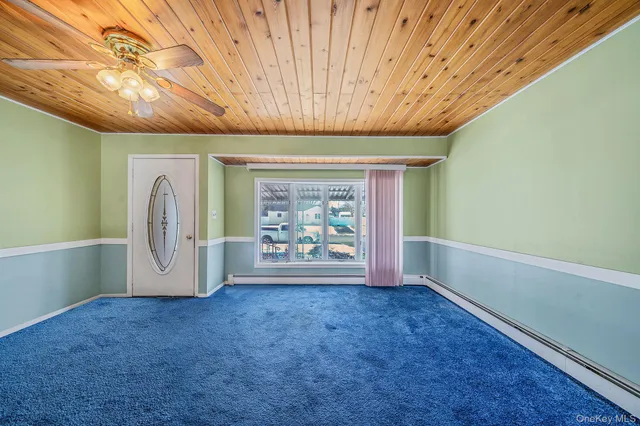 $439,000 | 2711 Connecticut Avenue, Medford, NY 11763