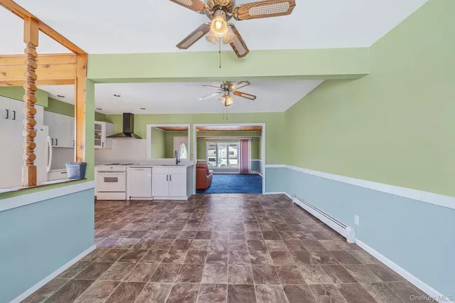 $439,000 | 2711 Connecticut Avenue, Medford, NY 11763