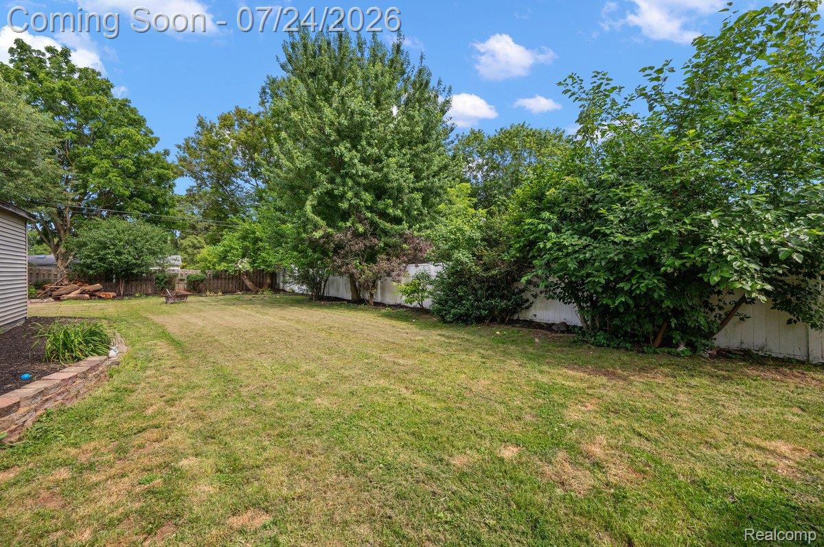 3067 Avalon Road Rochester, MI 48309 - Photo 35 of 38 3067 Avalon Rd-1 2.jpg