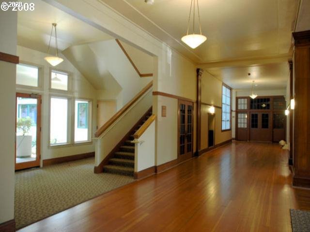 650 West 12th Avenue, Unit 210 Eugene, OR 97402 - Photo 4 of 17