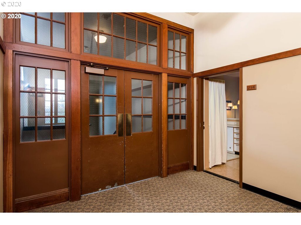 650 West 12th Avenue, Unit 210 Eugene, OR 97402 - Photo 5 of 17