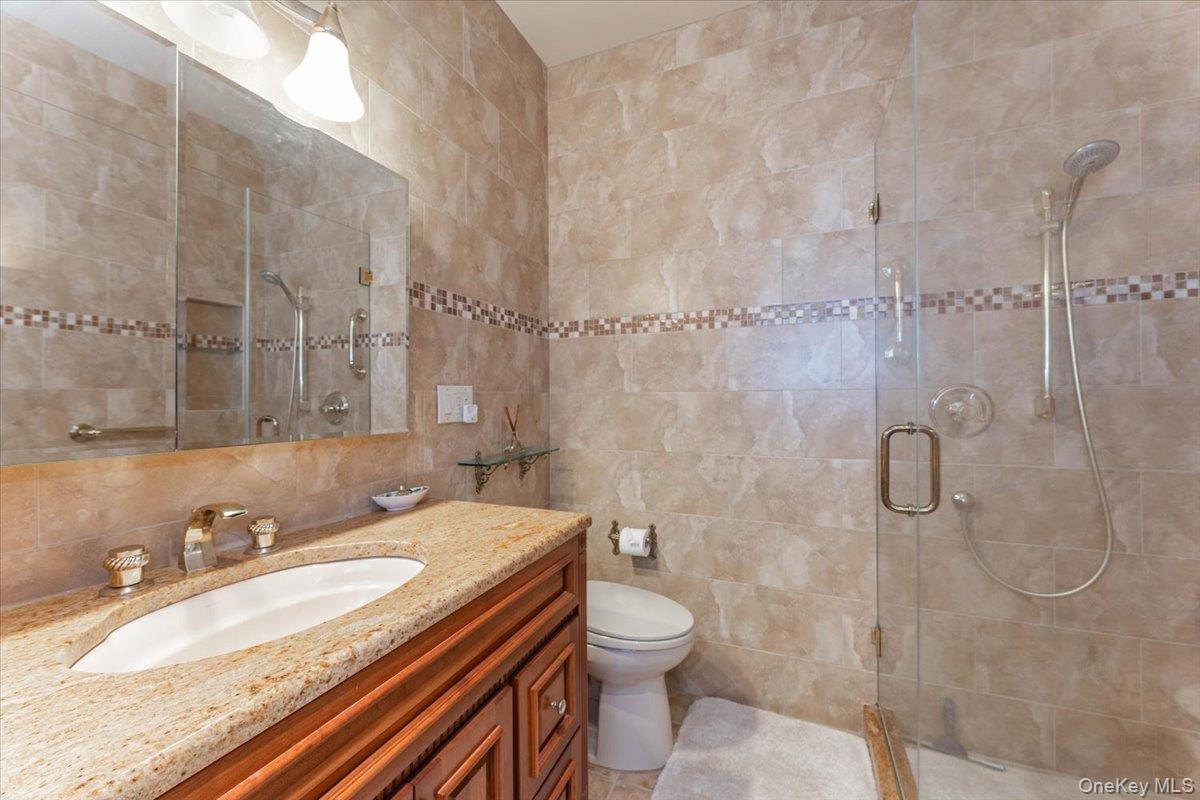 942 Greenfield Road Woodmere, NY 11598 - Photo 19 of 23