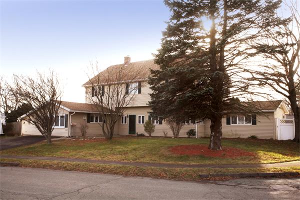 66 Amherst Road Beverly, MA 01915 - Photo 1 of 17 Gallery Image 1