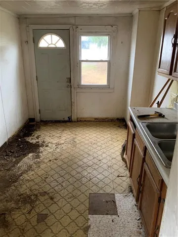 $50,000 | 1504 North Grant Avenue, Kittanning, PA 16201