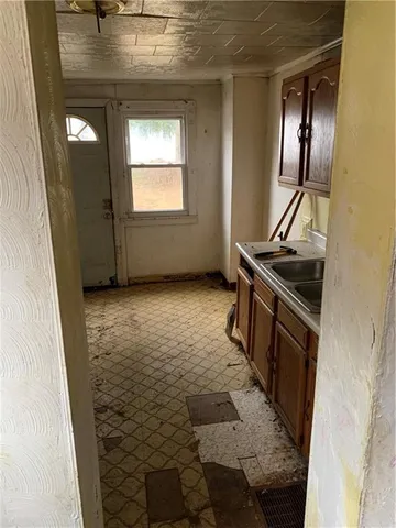 $50,000 | 1504 North Grant Avenue, Kittanning, PA 16201