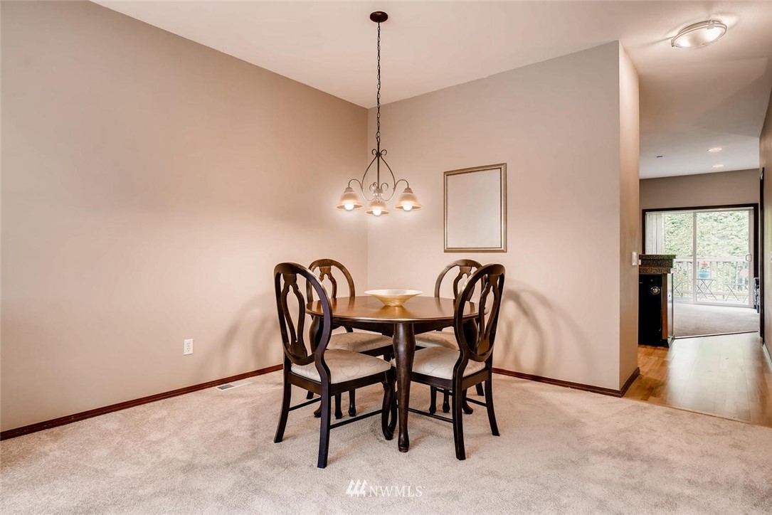 21342 11th Drive Southeast Bothell, WA 98021 - Photo 4 of 18 Gallery Image 4