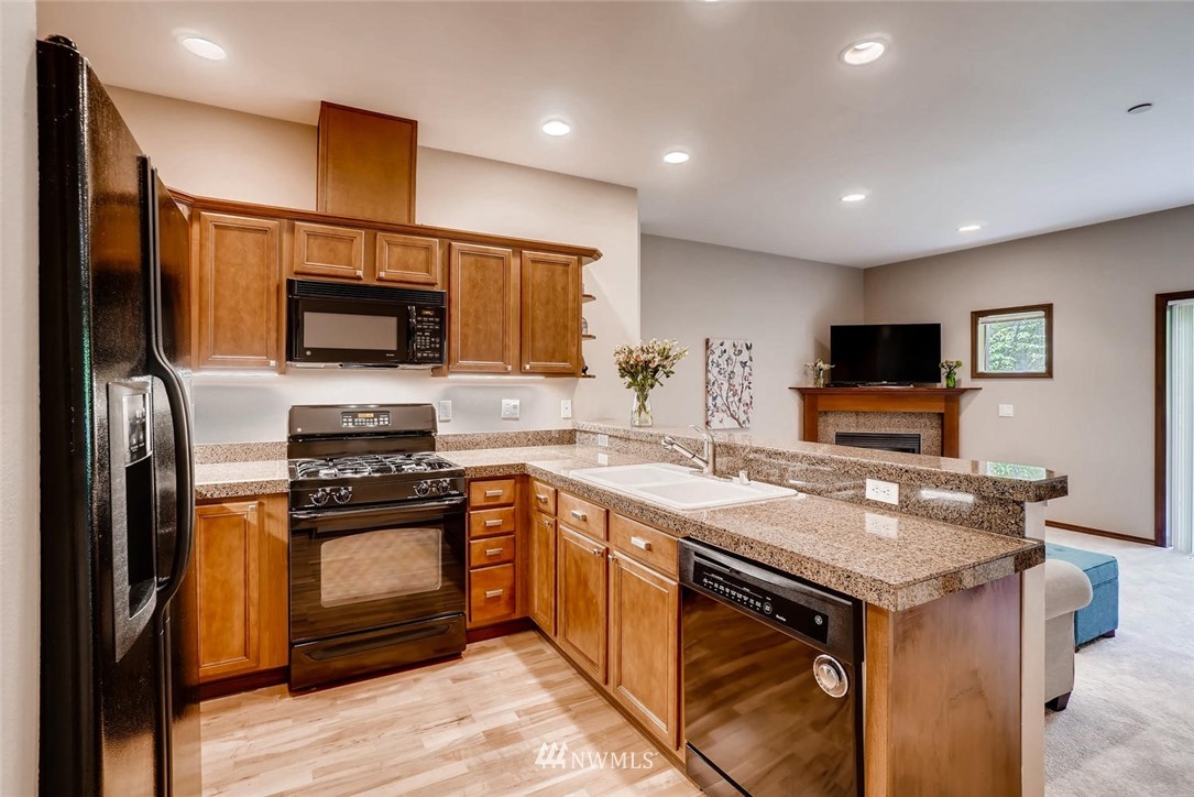 21342 11th Drive Southeast Bothell, WA 98021 - Photo 5 of 18 Gallery Image 5