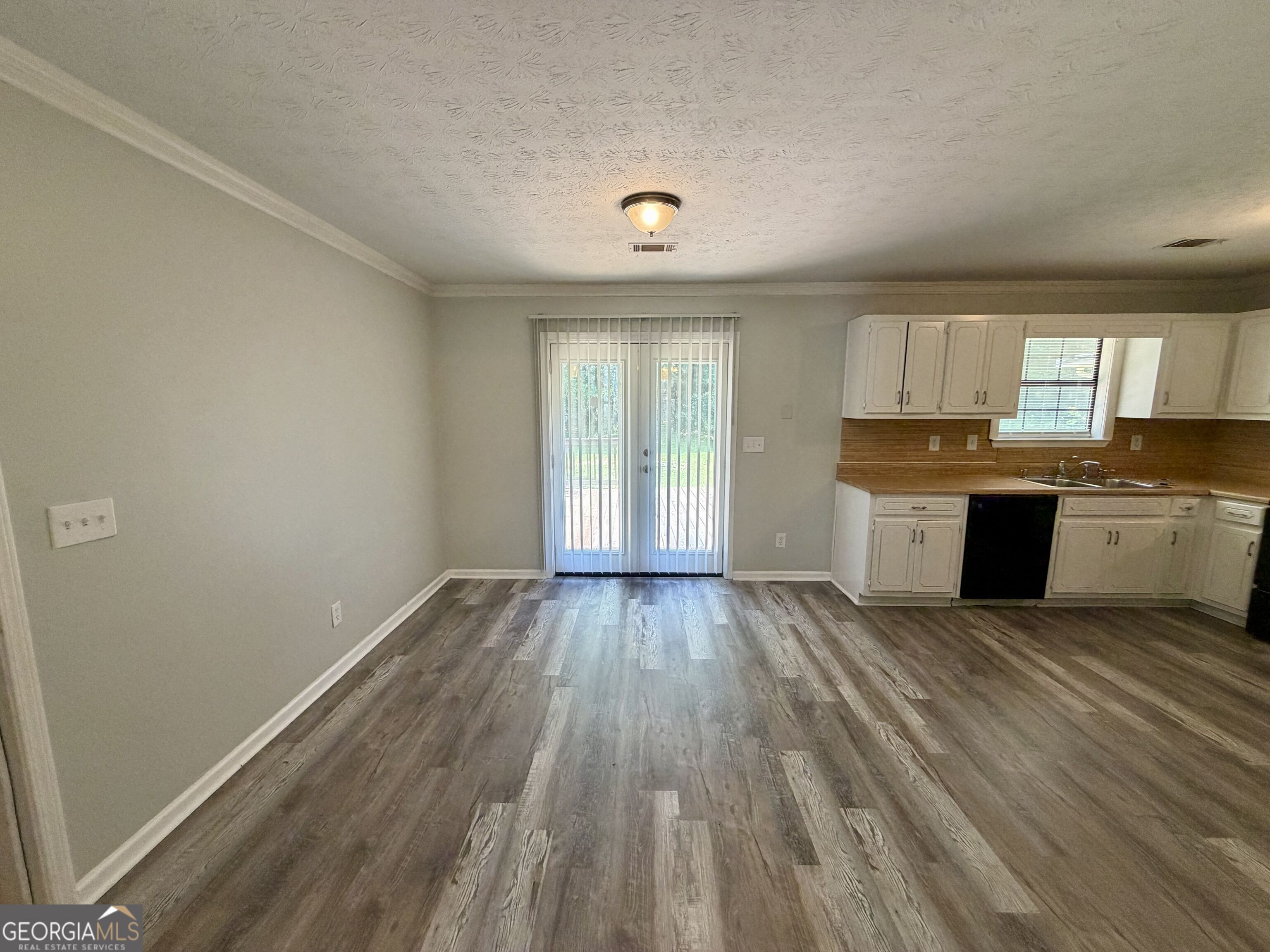 209 Stagecoach Ridge Stockbridge, GA 30281 - Photo 5 of 21 Gallery Image 5