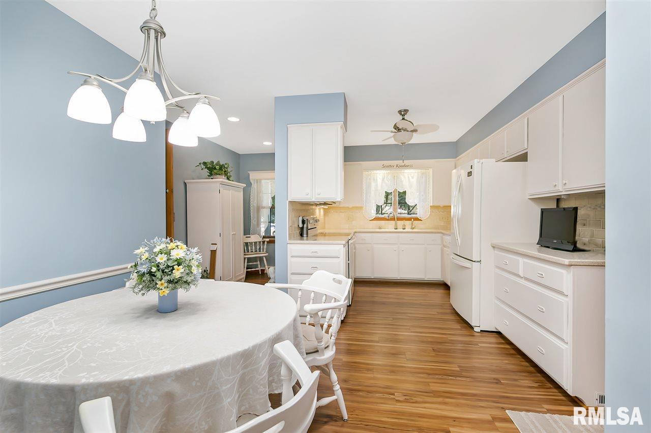 4035 Rodeo Road Davenport, IA 52806 - Photo 11 of 36 Gallery Image 11
