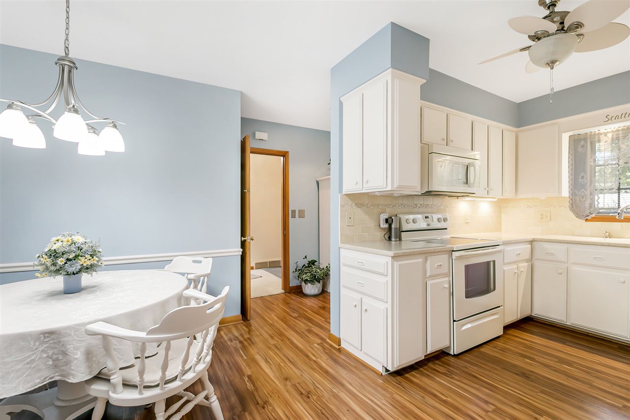 4035 Rodeo Road Davenport, IA 52806 - Photo 14 of 36 Gallery Image 14