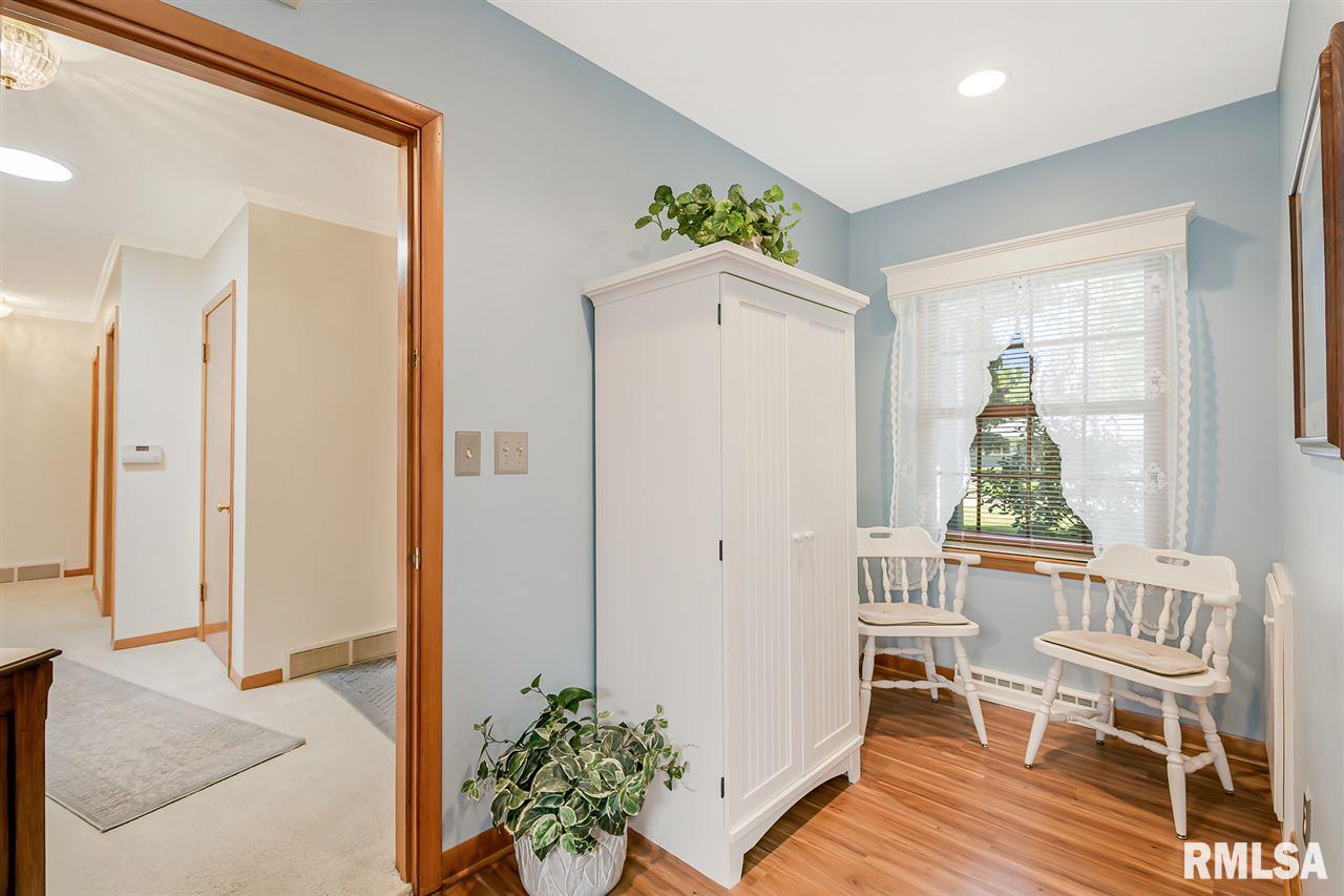 4035 Rodeo Road Davenport, IA 52806 - Photo 15 of 36 Gallery Image 15